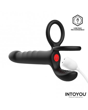 Magnor Dildo con Anillo Doble y Estimulador de Testiculos