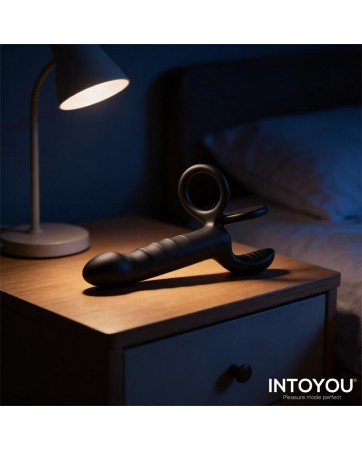 Magnor Dildo con Anillo Doble y Estimulador de Testiculos