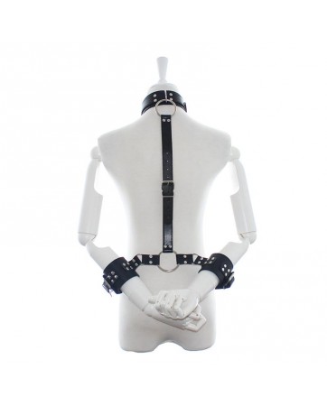 Collar con Restricciones Negro